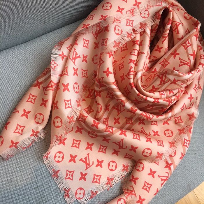 Louis Vuitton Scarf LVS00129